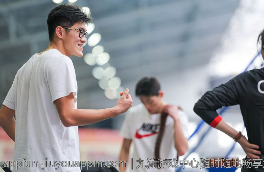 九游游戏中心随时随地畅享激爽游戏